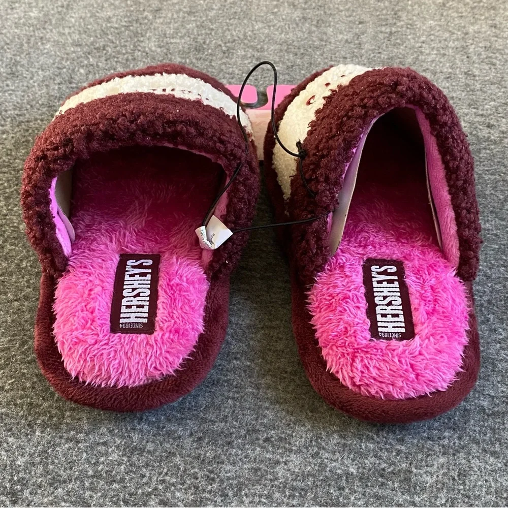 Hershey's‎ Cozy Slippers in Burgundy and White Girls Size 2-3 New